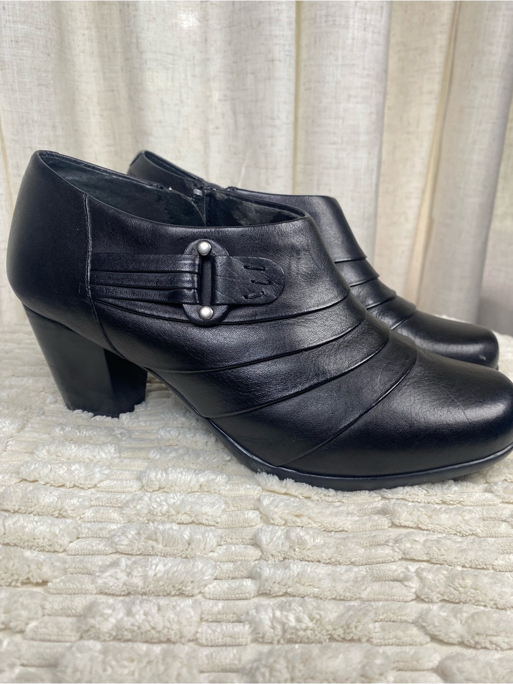 Michelle D. Nadine Black Leather Pleated Heeled Booties - Size 8M